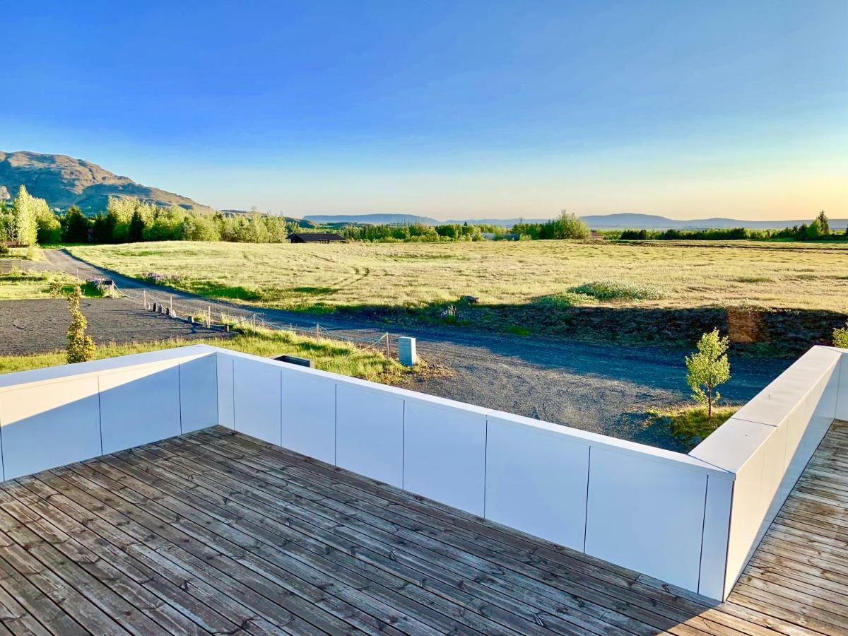 Brun Villa Laugaras ภายนอก รูปภาพ